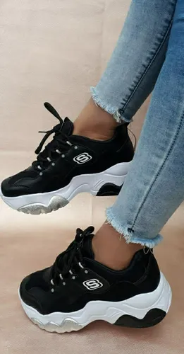 Zapatillas negros de mujer