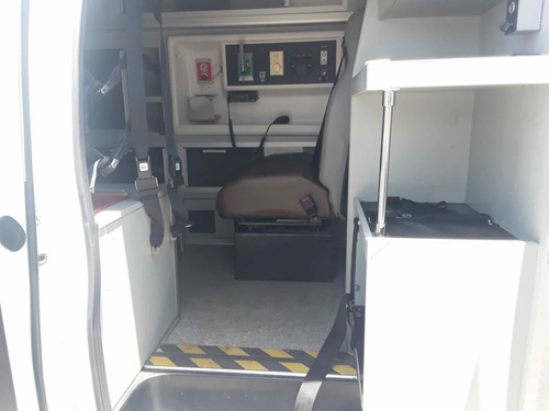 Imagen 11 de 15 de Ford Ambulancia T2 2011 Gasolina