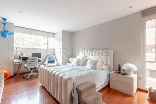 Apartamento En Venta En Chico Norte. Cod V5606