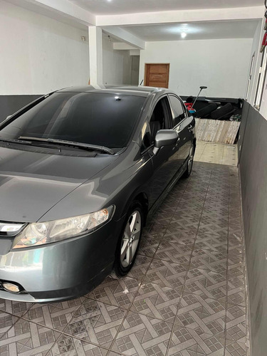 Honda Civic 1.8 Lxs Flex Aut. 4p