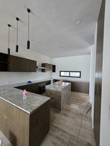 Casa En Venta Ubicada En Moravia Temozón Norte, Entrega Inmediata