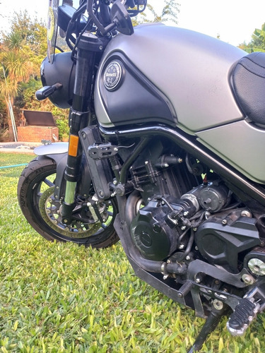 Benelli Leoncino 500
