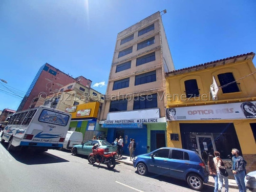 Yf Edificio En Venta En Municipio Guaicaipuro 23-1652 Le