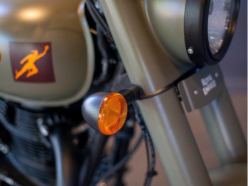 Imagen 18 de 25 de Royal Enfield Classic 350 Signals Grey Disponible Hoy