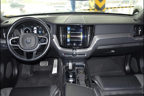 Volvo XC60 2.0 T8 Awd Inscription Hibrido