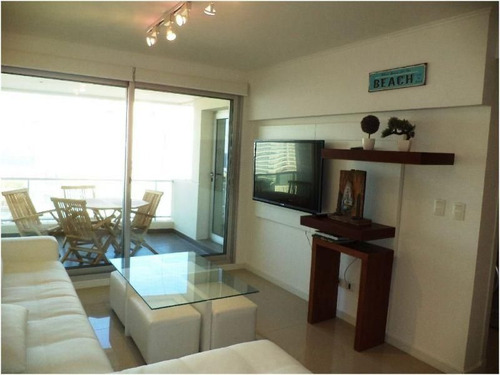 Apartamento En Alquiler Por Temporada De 3 Dormitorios En Playa Brava