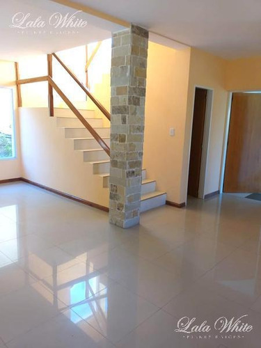Imagen 10 de 22 de Venta - Casa En Malibú