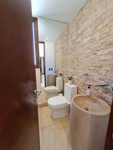 Casa Parque En Condominio, Craighouse - Santiago College