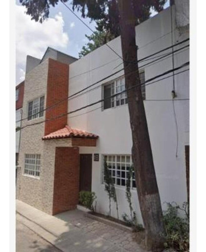 Casa En Venta Cerrada Miguel Angel # 18, Col. Nonoalco, Alc. Benito Juarez, Cp. 03700  Mlrc56