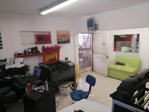 Imagen 2 de 7 de Local Comercial En Venta Miguel De La Madrid