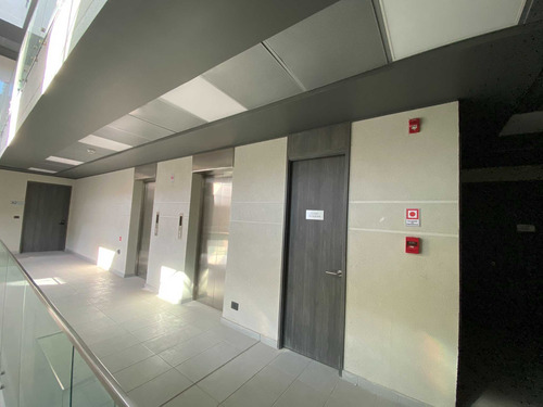 Inversión Asegurada Oficina Nueva En Zona De Alta Proyección