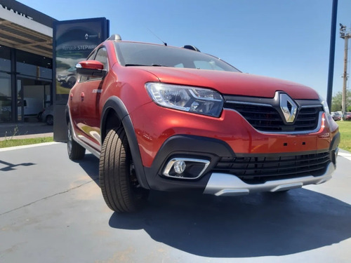 Imagen 2 de 16 de Renault Sandero Stepway (rr)