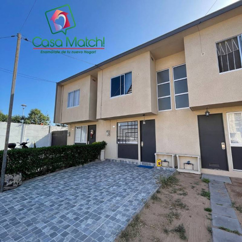 Town House En Condominio Cerrado