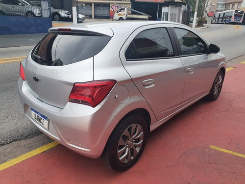 Imagem 5 de 15 de Chevrolet Joy 2021 1.0 Black 4p 6 Marchas