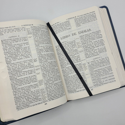 Imagen 4 de 8 de Biblia Antigua Versión Valera 1602 Mediana Imit. Piel Azul