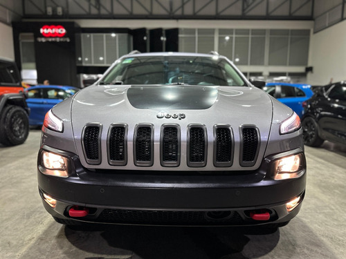 Jeep Cherokee 3.3l Trailhawk At
