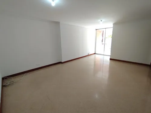 Arriendo Apartamento En Laureles