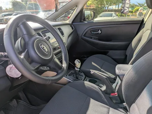 Kia Carens 2.0 Suv Ex