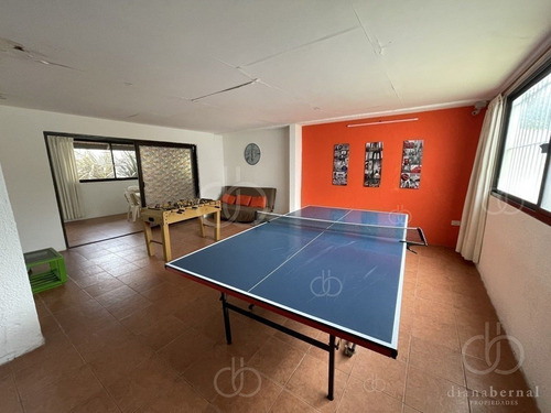 Imagen 13 de 14 de Apartamento En Venta A Una Cuadra Del Mar, Reciclado Y Con Parrillero Propio.