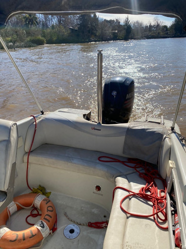 Imagen 11 de 15 de Vision 660 Cabin Lancha Cuddy No Quicksilver