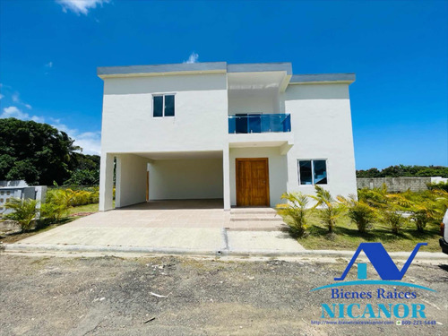 Casa Próximo A La Playa En Venta En Puerto Plata