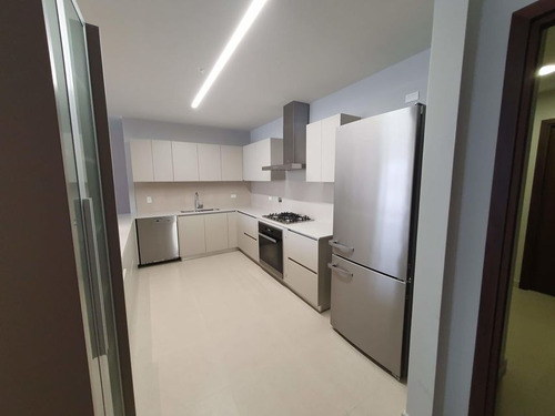 Imagen 12 de 20 de Venta De Apartamento De 226 M2 En Ph Casa Bianca, Costa Del Este 22-7162