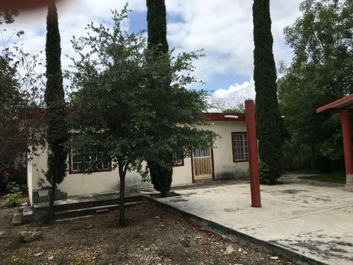 Quinta En Venta En Cadereyta Jimenez Centro