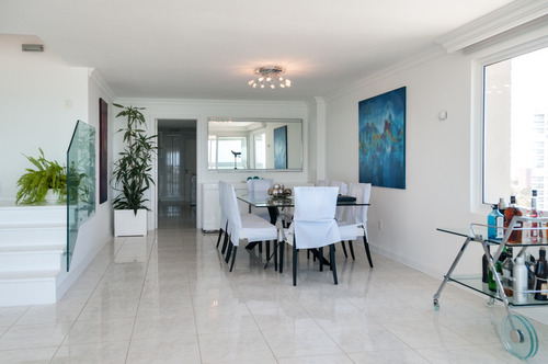 Imagen 12 de 29 de Penthouse En Playa Mansa En Alquiler (ref: Lij-5590)