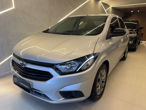Chevrolet Onix plus 1.0 Lt 4p