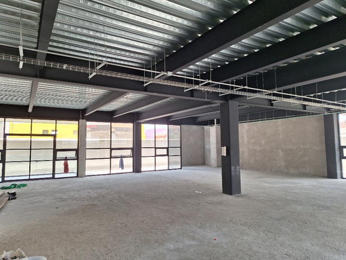 Local Comercial En Renta En Colonia Real De Arcos, Metepec, Estado De México