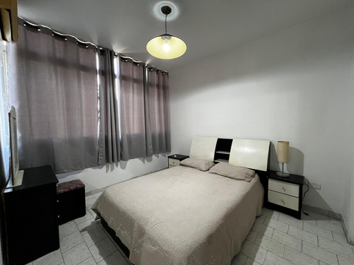 Apartamento Tipo Estudio, Alquiler. Clnas Bello Monte