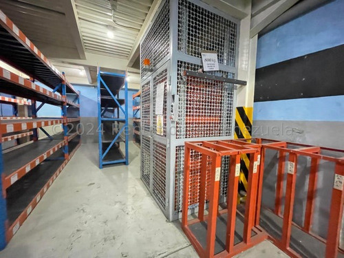 Edificio Comercial Industrial De Tres Niveles Ascensor De Carga Depositos Oficinas Comedor En Venta San Jose Maracay Estef 24-24423