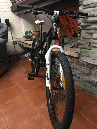 Bicicleta Mondraker Play 3 Dirt , Mtb , Freestyle Sram Launc (Usado)