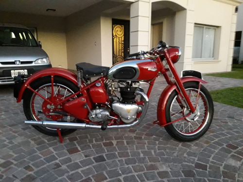 Imagen 3 de 10 de Triumph Speed Twin 500. 1948
