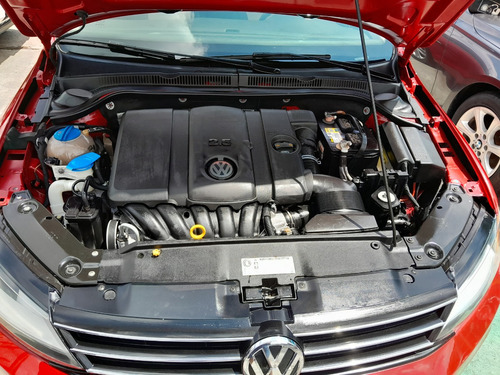 Volkswagen Jetta 2.5 Sportline Tiptronic At