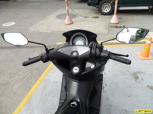 Imagen 13 de 25 de Yamaha Gpd 150-a Nmax