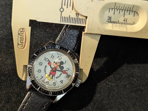 Reloj De Hombre Antiguo Mickey Mouse Suizo De Cuerda (Reacondicionado)