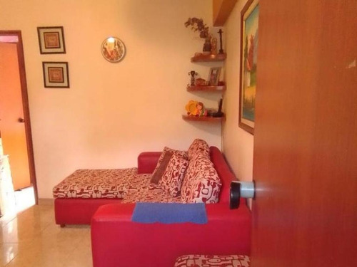 Imagen 1 de 13 de #22-18686 Práctico Y Céntrico Apartamento En Los Chaguaramos