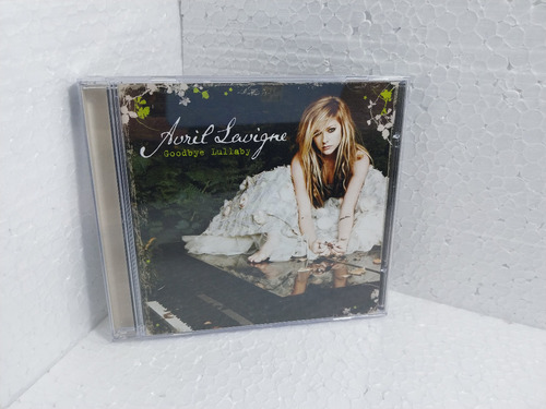 Cd Avril Lavigne / Goodbye Lullaby