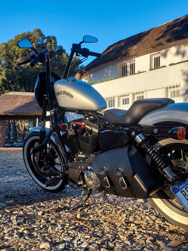 Imagen 3 de 19 de Harley Davidson Sportster Iron 883