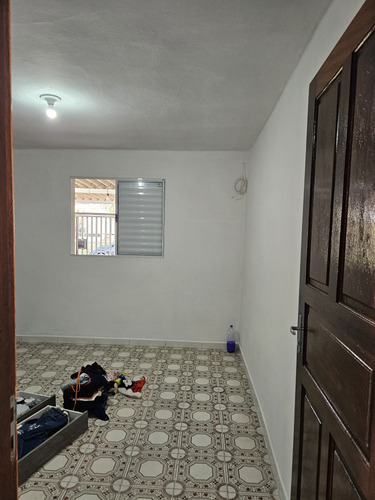 3 Casas No Terreno. Ótima Fonte De Renda Com Aluguéis