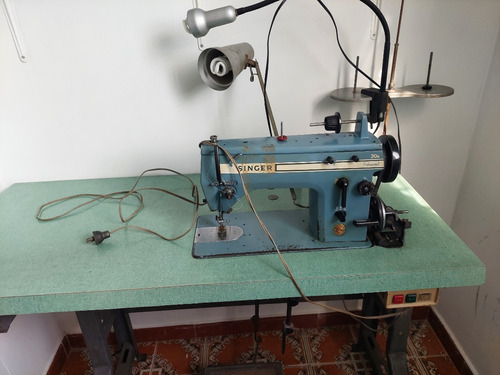 Maquina De Coser Singer 20u Profesional