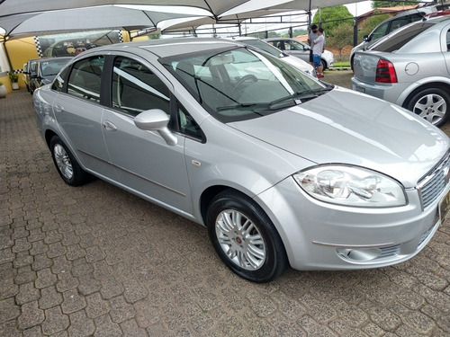 Fiat Linea 2010 1.9 16v Hlx Flex 4p