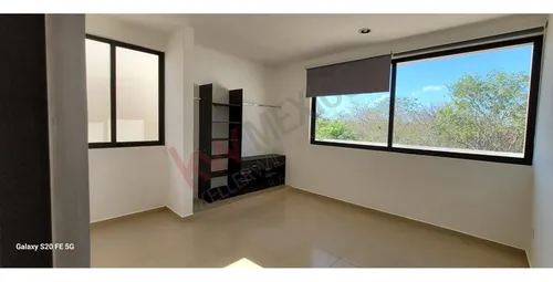 Hermosa Casa Moderna En Condominio Conkal