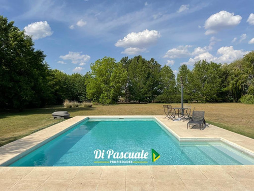 Imagen 5 de 26 de Chalet De Categoría Sobre 10.000 M2 - Chacras Los Robles De Carlos Keen