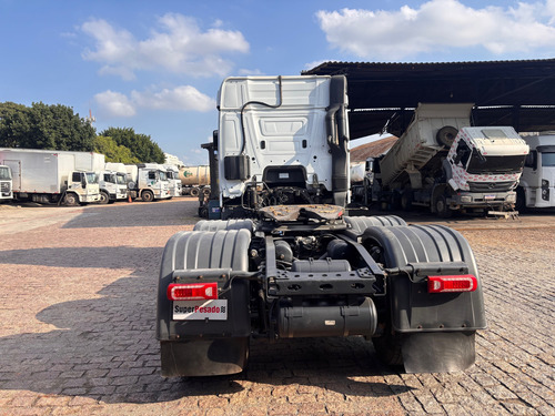 New Actros 2651 Ano 2022 Suspensao Mola Traçado 6x4