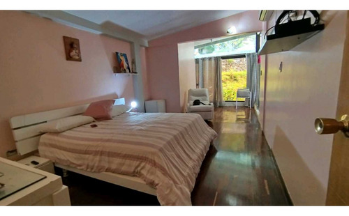 Casa En Venta Urb El Placer 5h/6b/3p Piscina