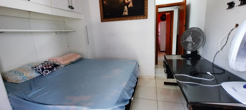 Imagem 9 de 11 de Apartamento 2 Dormitórios - Frente Mar - Mobiliado Ame01
