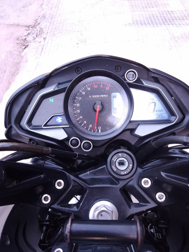 Rouser Ns200