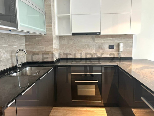 Comodo Departamento En Arriendo En Av. La Dehesa